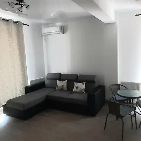 Apartment Cu 2 Navodari
